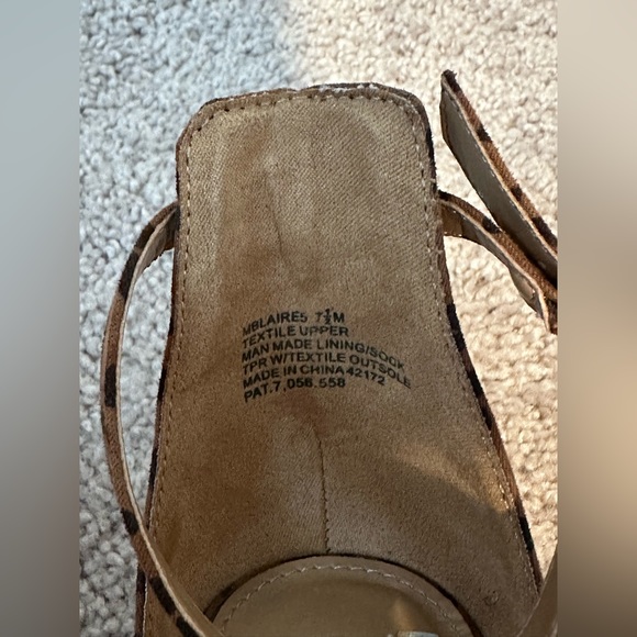 5/$20 Animal print heels - Picture 5 of 5